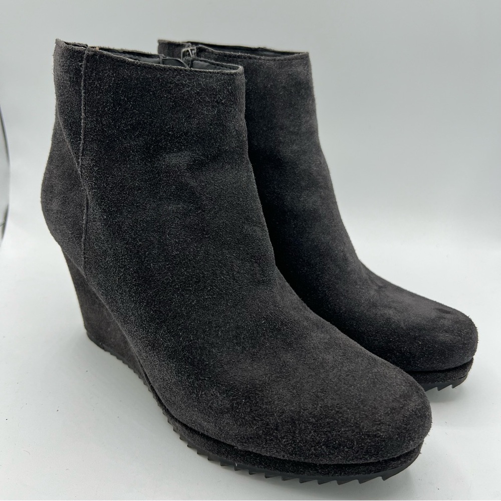 Dolce Vita Gray Suede Wedge Ankle Boots Women’s Size 8.5 EUC Side‎ Zipper